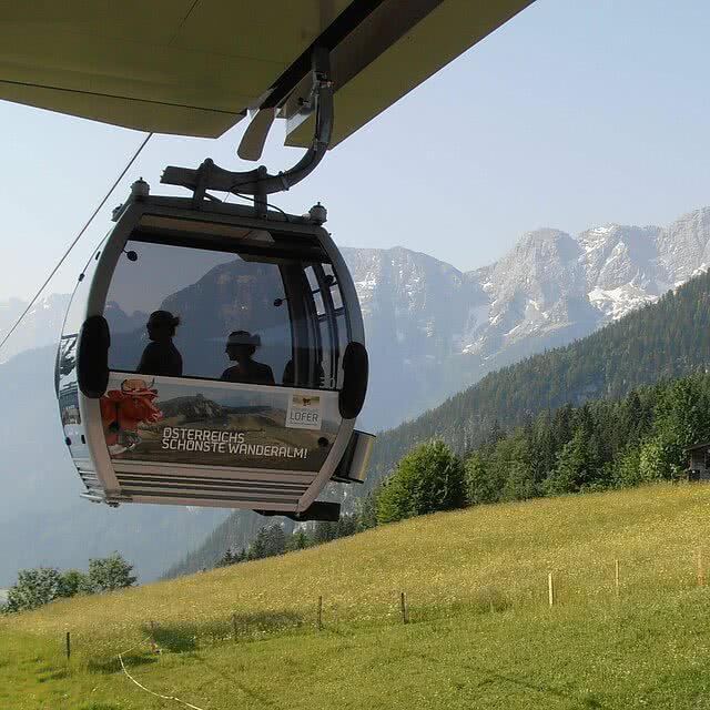 Almbahn Gondel in der Almenwelt Lofer