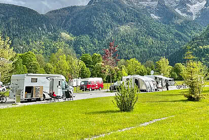 Frühlingswiese beim Campingplatz Grubhof in Lofer